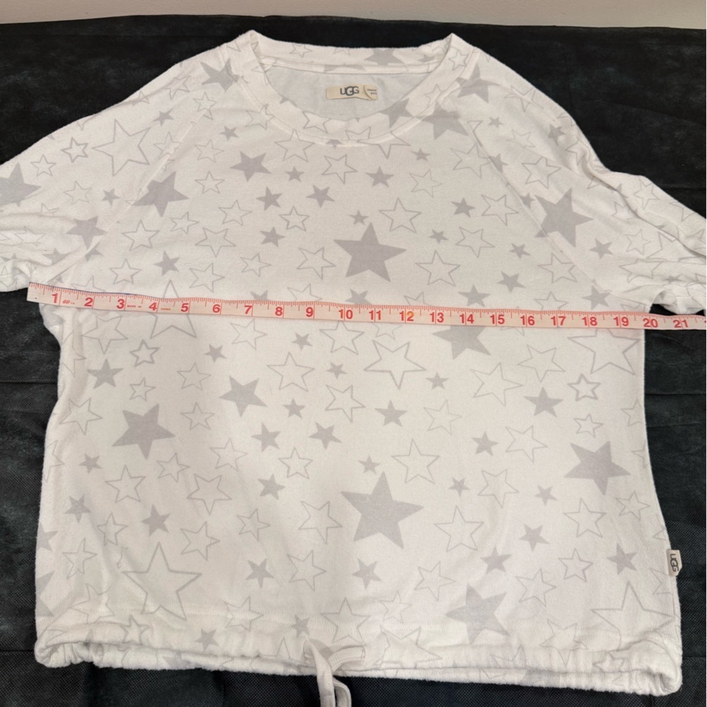 🔥UGG White Star-Print Lightweight Crewneck Pullover Size S EUC🔥 - Picture 4 of 6